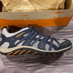 Merrell NEW IN BOX